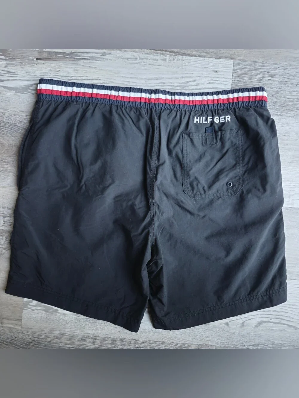 Tommy Hilfiger Black Mesh Lined Swim Trunks Men's Large
